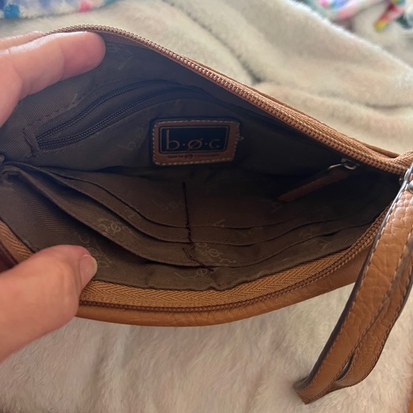 b.o.c wristlet - Picture 2 of 4